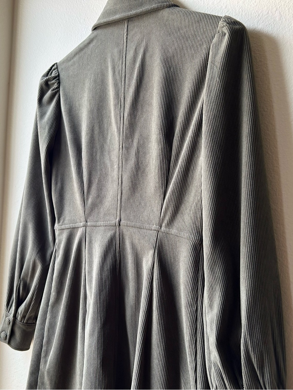 Avec Les Filles Olive Green Mini Dress Button Front Collared Puff Sleeve Sz XS - Picture 9 of 13